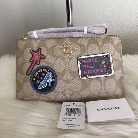 Disney X Coach Large Corner Zip Wristlet In Signature Canvas With Patches - Picture 2 of 5